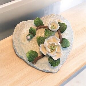 Valentine Heart Shape Ceramic Treasure Dish with Delicate Flower Top 6x5 in Flaw